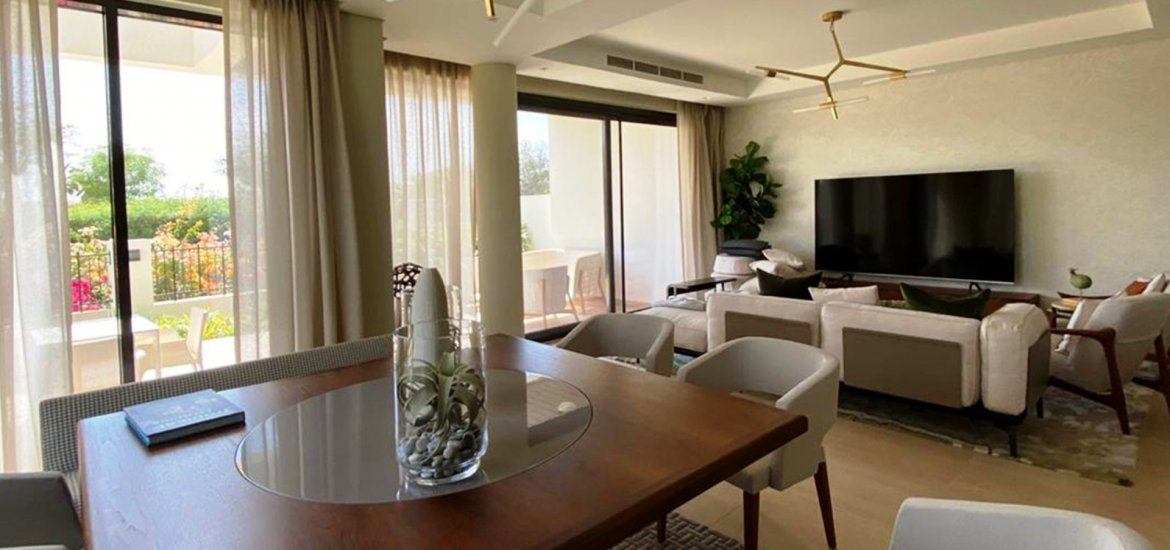 Villa for sale in DAMAC Hills, Dubai, UAE 4 bedrooms, 230 sq.m. No. 2201 - photo 6