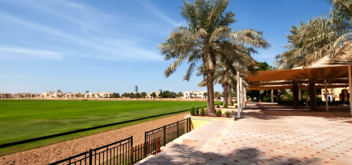 Villa for sale in Arabian Ranches, Dubai, UAE 7 bedrooms, 558 sq.m. No. 1205 - photo 2