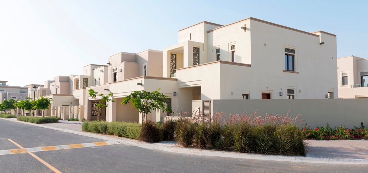 Villa for sale in Jumeirah, Dubai, UAE 4 bedrooms, 312 sq.m. No. 1252 - photo 2