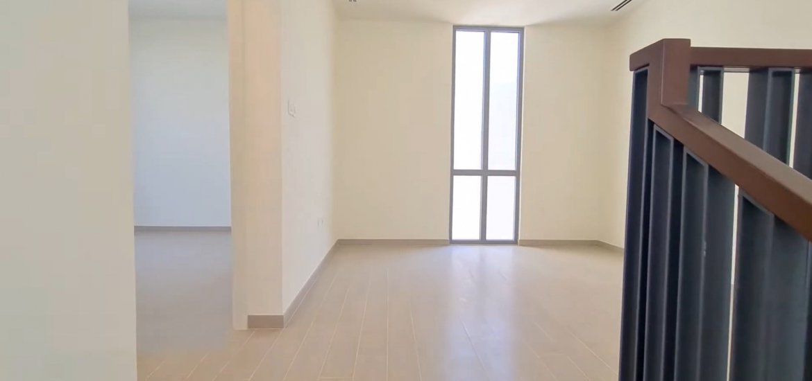 Villa for sale in Emaar South, Dubai, UAE 4 bedrooms, 275 sq.m. No. 1150 - photo 2